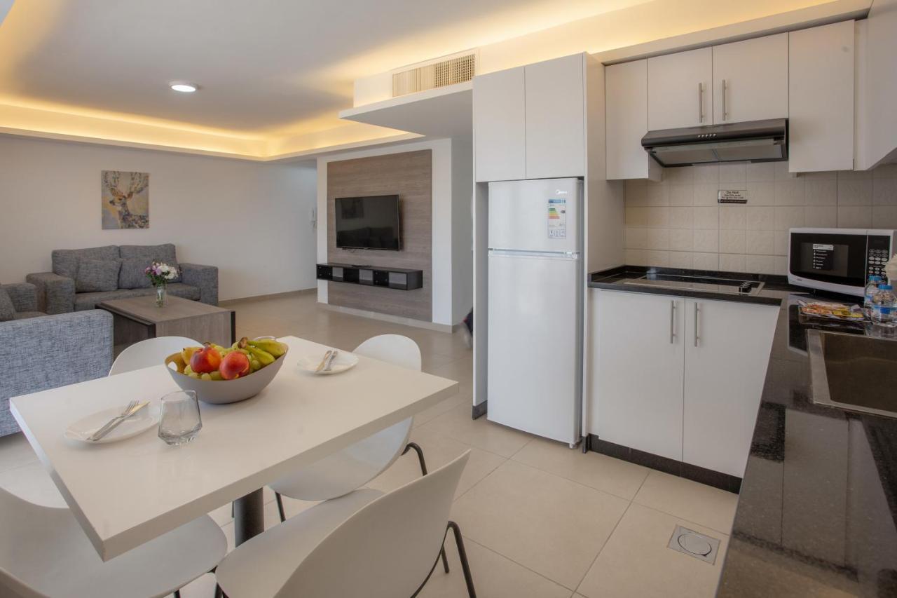 Triple A Hotel Suites Amman Exterior foto