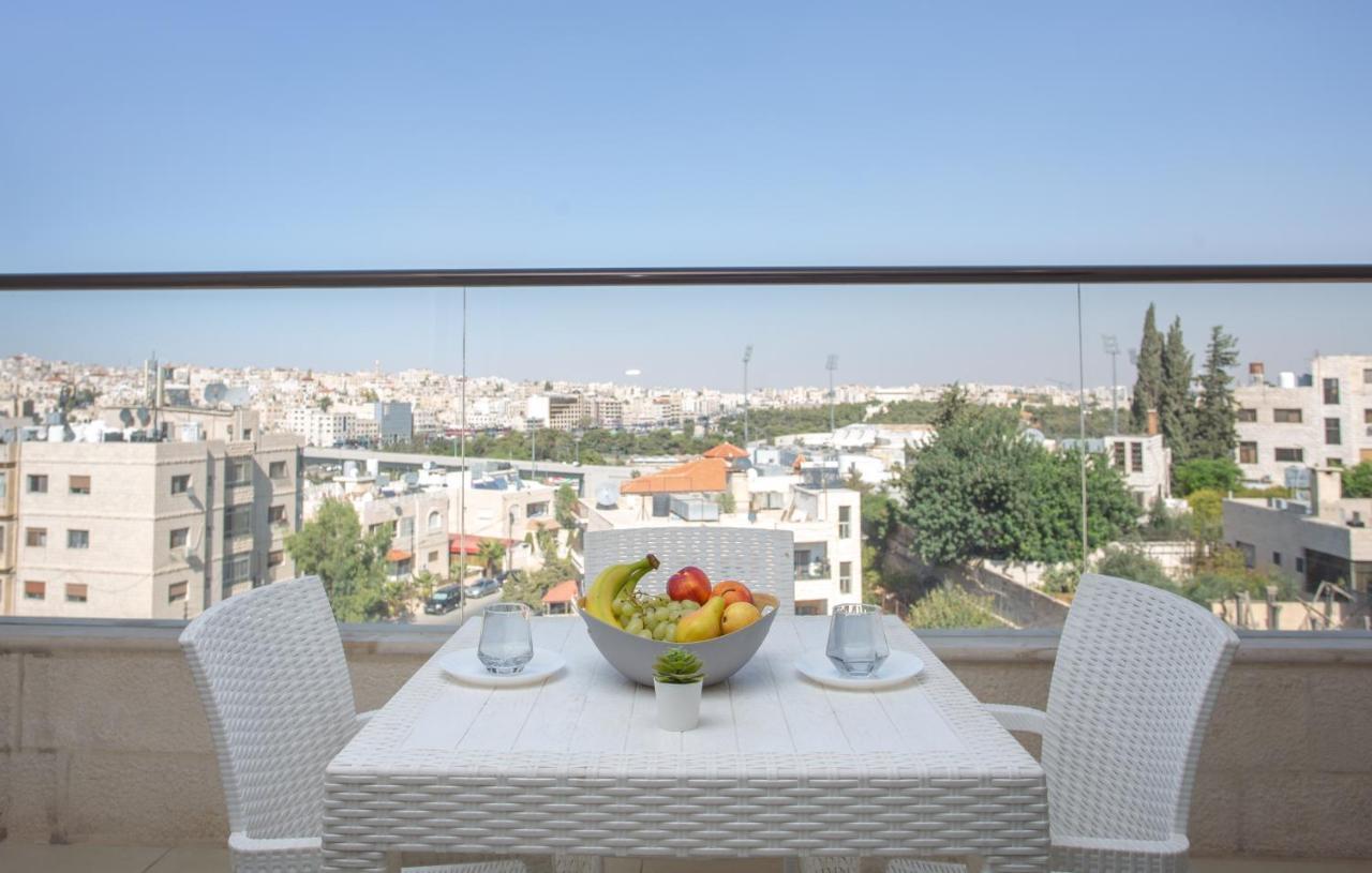 Triple A Hotel Suites Amman Exterior foto
